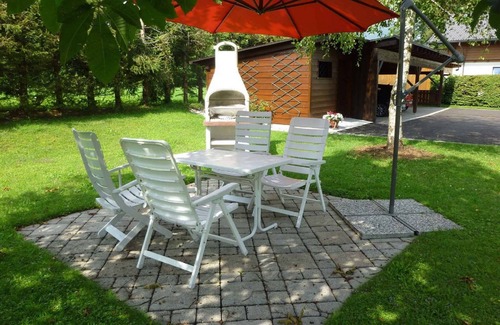 Strobl Apartment | Top-Rated Holiday Apartment with Barbecue and Ocean Views