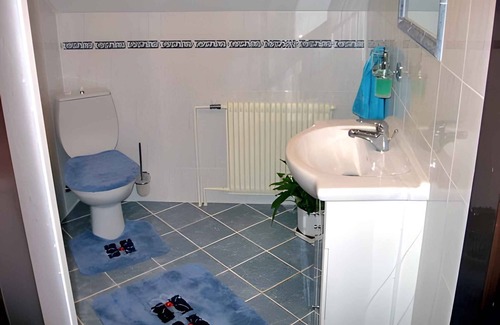 Vrchlabi Apartment | Holiday apartment with outdoor pool and barbecue