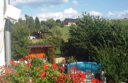 Obernaundorf Apartment | Idyllic Holiday Apartment with Oceanfront Pool Retreat