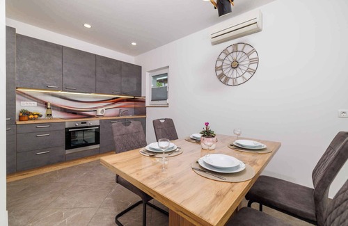 Dramalj Apartment | Sea View Balcony Retreat with Top Guest Ratings