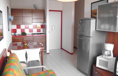 Bibione Lido dei Pini Apartment | Cozy Holiday Apartment with Ocean Views & Covered Balcony