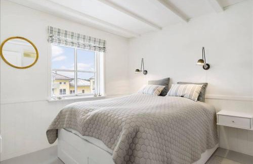 Hou Apartment | Cozy Ocean View Apartment Perfect for Families