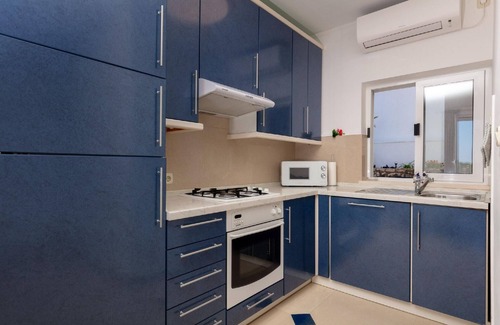 Stikovica Apartment | Cozy Holiday Apartment Zaton with Pool and Kitchen Access
