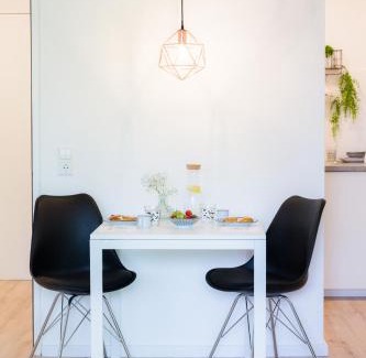 Reutlingen Apartment | Cozy Achalm Apartment with Oceanfront Sun Terrace