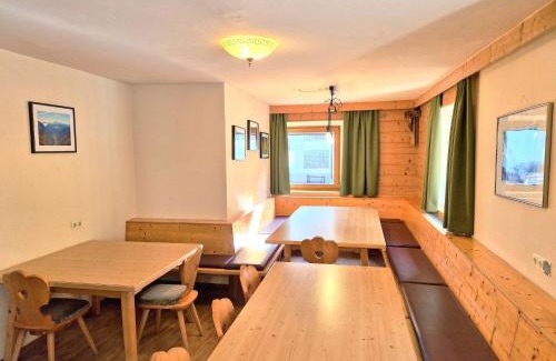 Sankt Leonhard im Pitztal House | Pet-Friendly Holiday Home Ferienhaus Gaugg - Rated 9/10