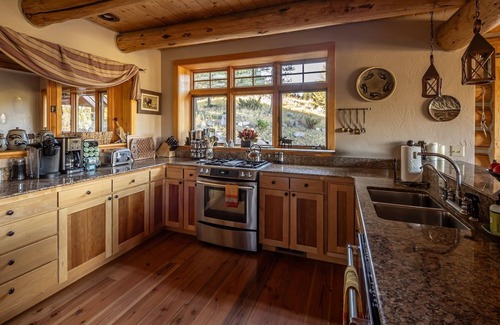 Skywood Preserve House | Discover Your Dream Summer Retreat in a Scenic Mountain Haven