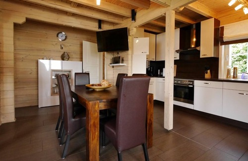 Ortsmitte House | Discover FerienBlockhaus****: Pet Friendly & Spa Access