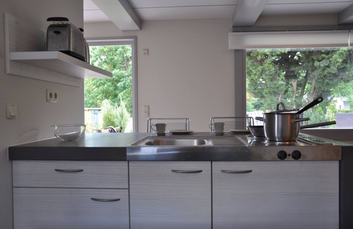 Verchen House | Relaxing Bungalow on Lake Kummerower Near Verchen Beach