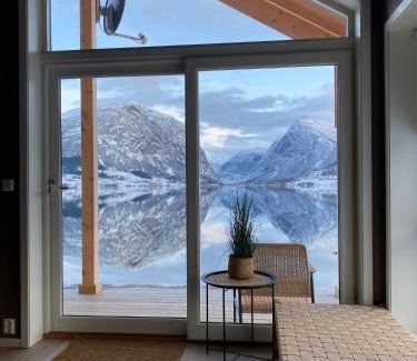 Jolster House | Holiday cabins with unmatched lake view in Jølster