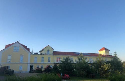 Chbany House | Budget-Friendly Holiday Centrum: Pet & Child Friendly Stay