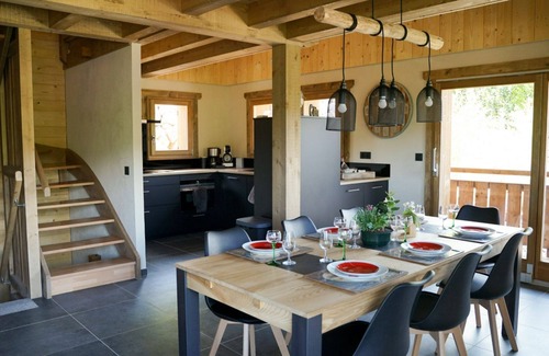 Munster House | Cozy Holiday Chalet for 6 in Beautiful Munster