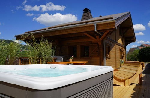 Munster House | Cozy Holiday Chalet for 6 in Beautiful Munster