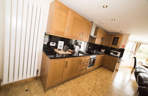 Isle of Lewis Cottage | Cozy Holiday Cottage on Isle of Lewis with Spa & Hot Tub