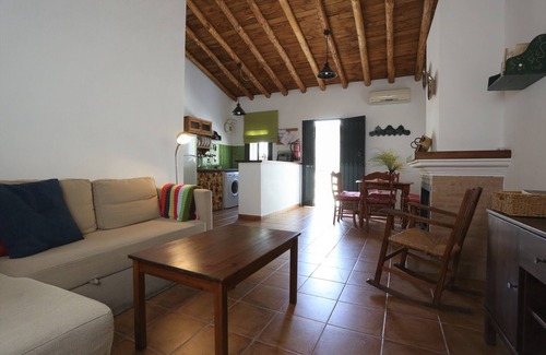 El Bosque Cottage | Idyllic Country House with Garden in Cadiz, Andalucia