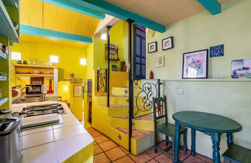 Orgiva Cottage | Relaxing Holiday Cottage 'El Nido' with Pool & Mountain Views