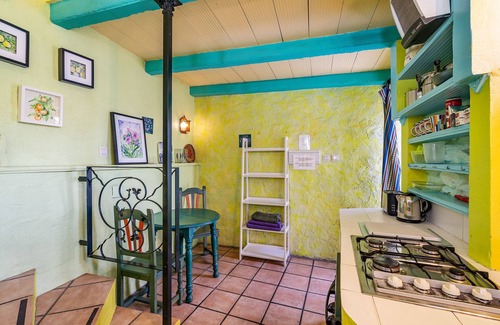 Orgiva Cottage | Relaxing Holiday Cottage 'El Nido' with Pool & Mountain Views