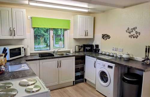 Tummel Bridge Cottage | Dog-Friendly Holiday Cottage in Tummel Valley with Views