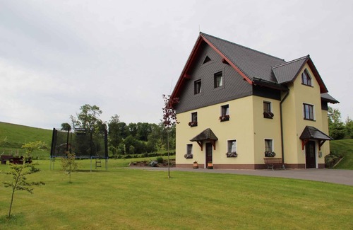 Dorfchemnitz Apartment | Perfect Holiday Apartment with Pool Access and Pet-Friendly