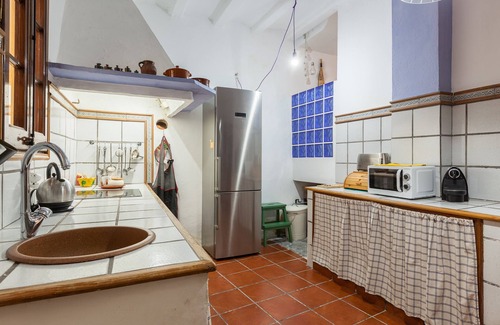 Sant Iscle de Vallalta House | Mountain View Retreat: Maresme Natura with Private Terraces