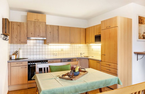 Sankt Veit im Pongau Apartment | Inviting Holiday Flat 'Haus Unterrain' with Scenic Mountain Views