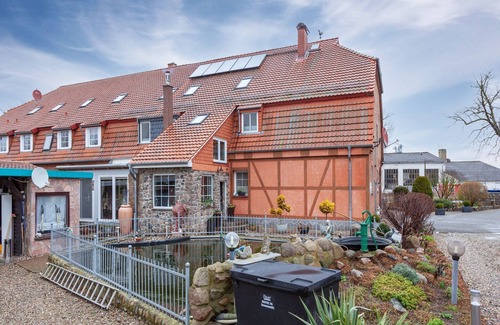 Kluetz Apartment | Tranquil Holiday Flat in Grundshagen with Ocean View