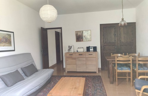 Arles Apartment | Exceptional Holiday Flat with Pool Near Arles - 9.8/10 Rating