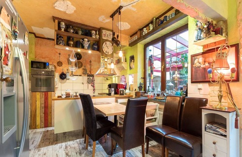 Wismar Apartment | Welcoming Holiday Flat with Garden in Wismar, Pet Friendly