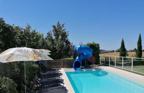 Lusignac House | Elegant Holiday Home with Pool in Lusignac for Families