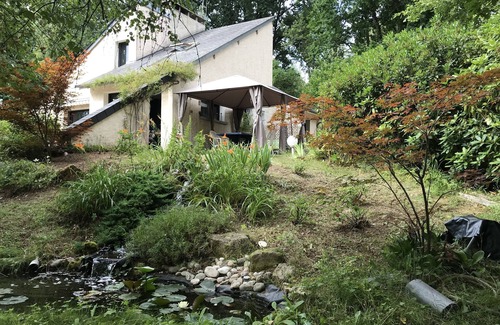 Marcillac-la-Croisille House | Family-Friendly Holiday House with Lake Views and Spa