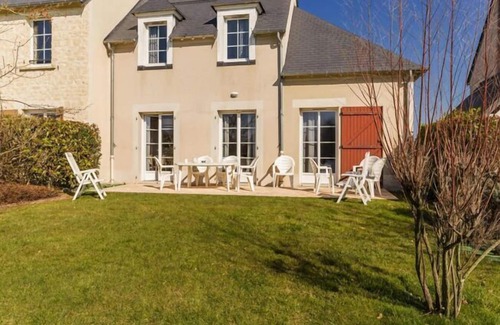 Port-en-Bessin-Huppain House | Holiday home in residence Le Green Beach, Port-en-Besssin-Huppain