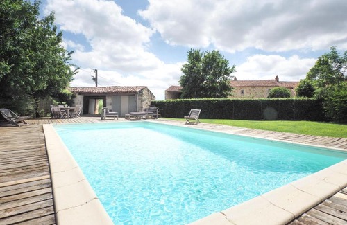 Saint-Laurent-de-la-Salle House | Inviting Holiday Home Gîte La Tour with Pool & Pet Friendly