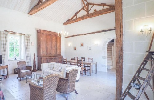 Saint-Laurent-de-la-Salle House | Relax at Gîte de l'Orangerie - Family-Friendly Retreat