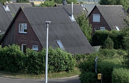 Friedrichskoog-Spitze House | Idyllic Ferienhaus Friedrichskoog with Garden & Ocean View