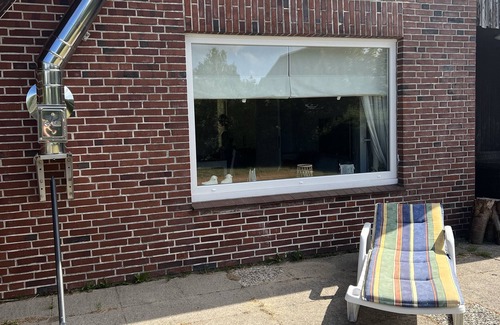 Friedrichskoog-Spitze House | Idyllic Ferienhaus Friedrichskoog with Garden & Ocean View