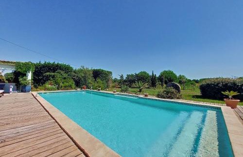 Saint-Laurent-d'Aigouze House | Holiday Home Mas st Germain by Interhome