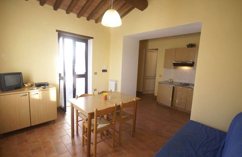Fraccano House | Discover Belvilla by OYO: Family-Friendly Stays with Pool