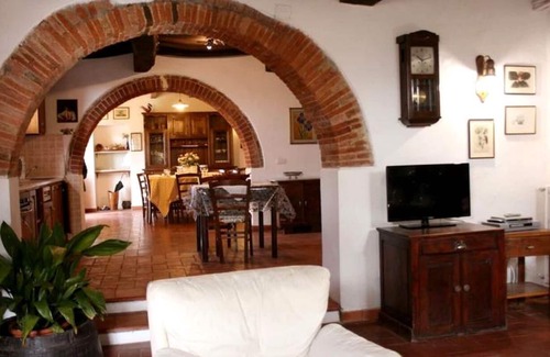 Marciano della Chiana House | Holiday house Marciano della Chiana for 1 - 12 persons with 6 bedrooms - Holiday home