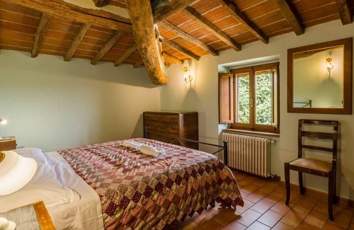 Caprese Michelangelo House | Holiday house Caprese Michelangelo for 1 - 24 persons with 10 bedrooms - Holiday home