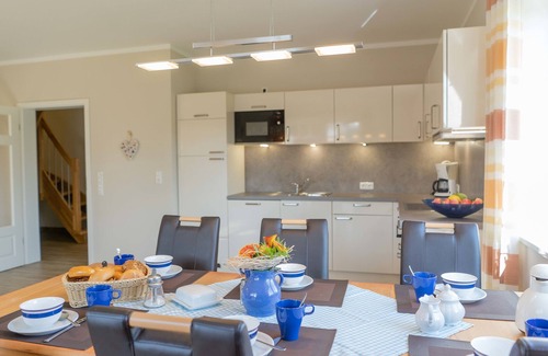 Sulsdorf House | Ideal Holiday Home for 9 Guests in Fehmarn OT Sulsdorf