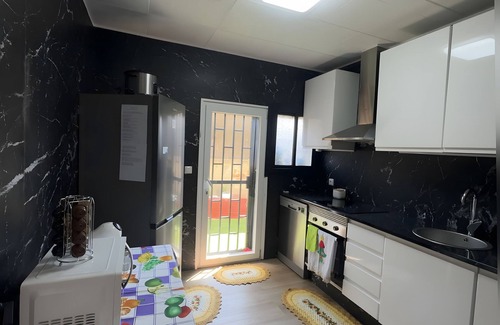 Macanet de la Selva House | Holiday Home 'Can Dornena Refugio Con Encanto' with Mountain View, Wi-Fi and Air Conditioning
