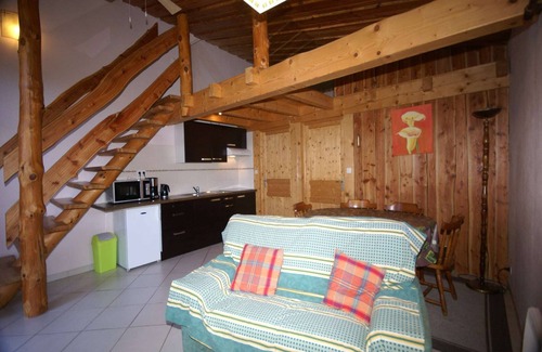 Walscheid House | Charming Holiday Home with Garden in Walscheid, 10/10 Rated