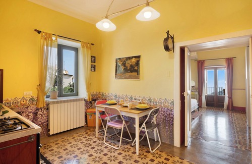 Colli di Fontanelle House | Cozy Holiday Home "Li Galli" with Sea View & Garden