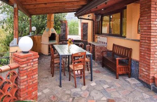 Mitogio House | Ideal Holiday Home in Francavilla di Sicilia - 4-Star Retreat