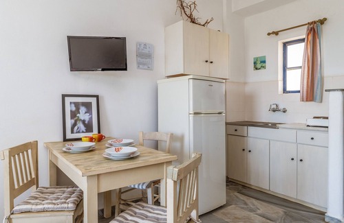 Kipri House | Seaview Studio with Oceanfront Access and Free Wi-Fi