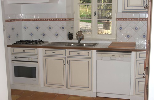Taradeau House | Holiday Home 'À La Ferme' with Shared Pool, Private Terrace and Wi-Fi