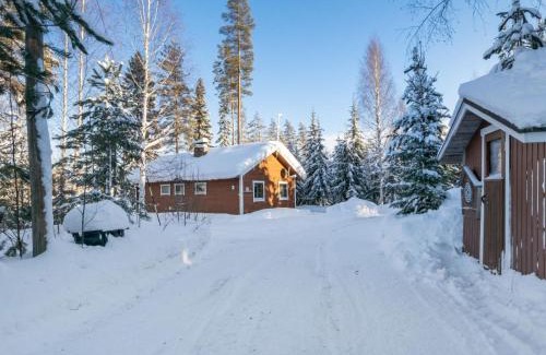 Savonranta House | Relaxing Holiday Home Aamunsarastus with Hot Tub & Kitchen
