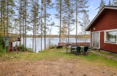 Lotjola House | Family-Friendly Retreat at Holiday Home Aamuntorkku