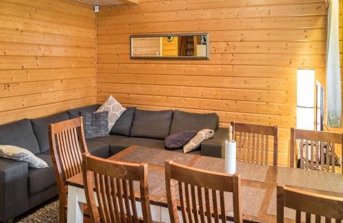Tahkovuori House | Inviting Holiday Home Aaria with Hot Tub & Kitchen Amenities