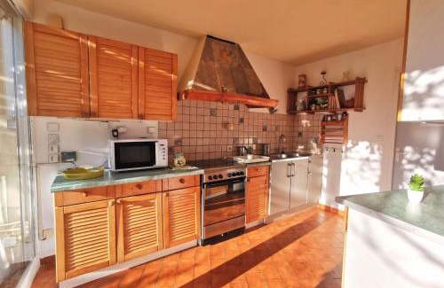 Saint Pierre de Feric House | Cozy Holiday Home Agora with Pet-Friendly Amenities
