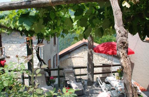 Bruzella House | Budget-Friendly Holiday Home Ai Funtann with Family Amenities